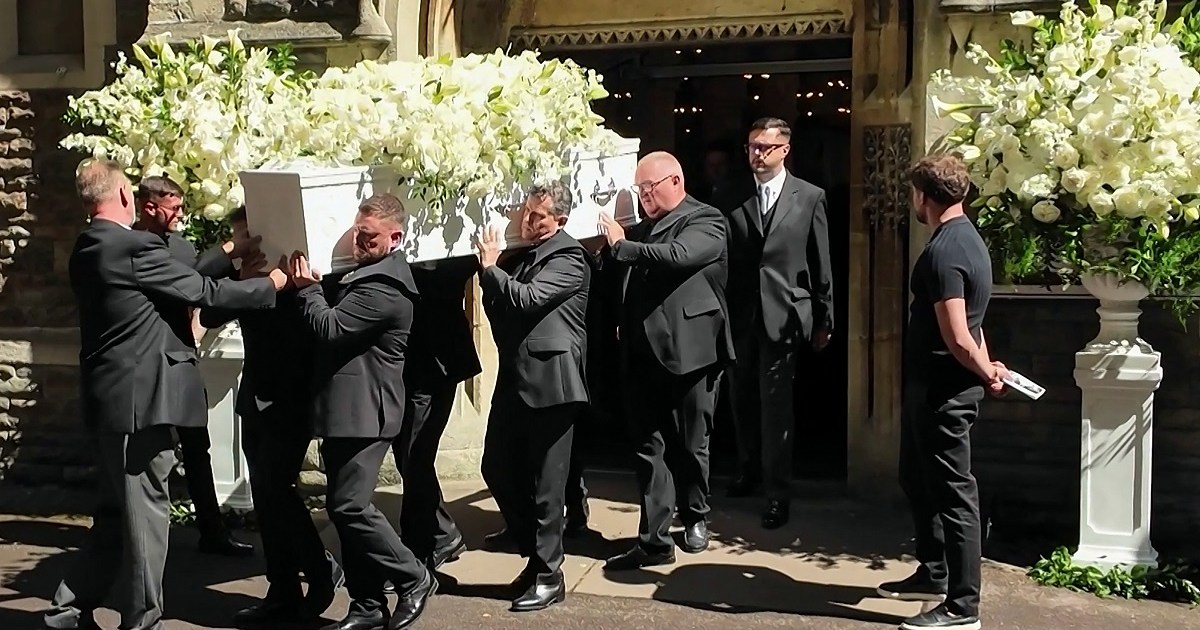 Fãs dão último adeus a Bonnie Tyler em seu funeral no País de Gales