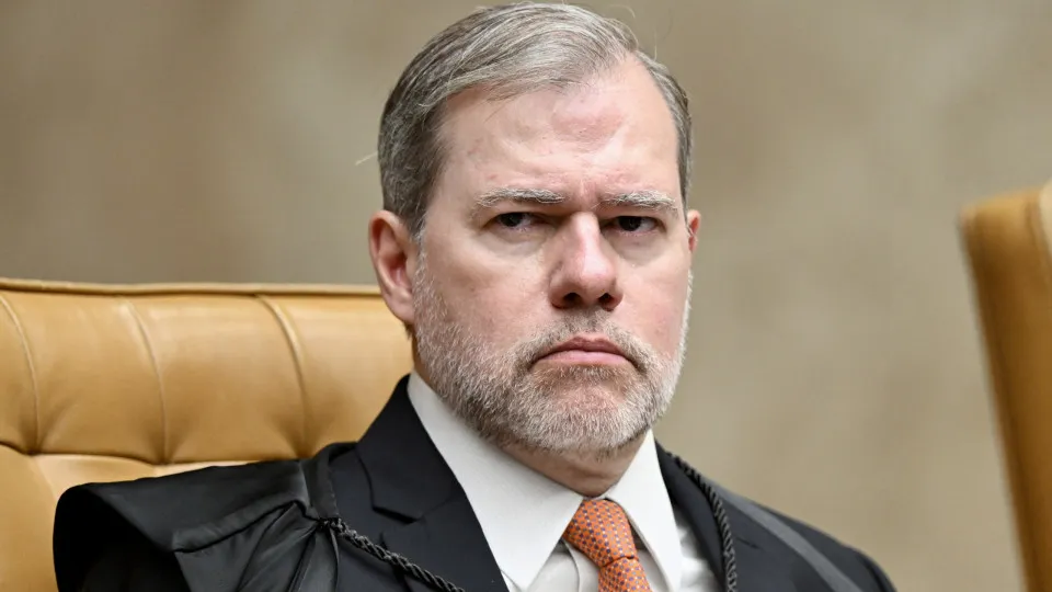 Lula mostra irritação com Toffoli e chega a dizer a aliados que ministro deveria deixar STF