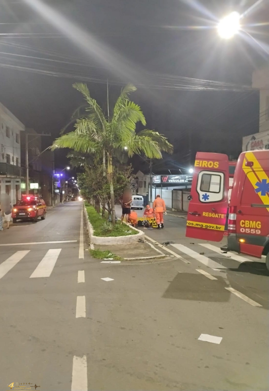 Acidente com moto deixa dois feridos na Avenida Governador Valadares, em Alfenas