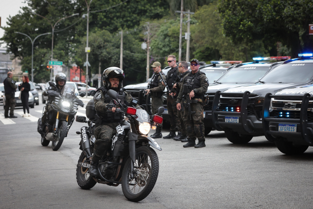 Três suspeitos são presos em Paraisópolis acusados de roubar casas em bairros nobres