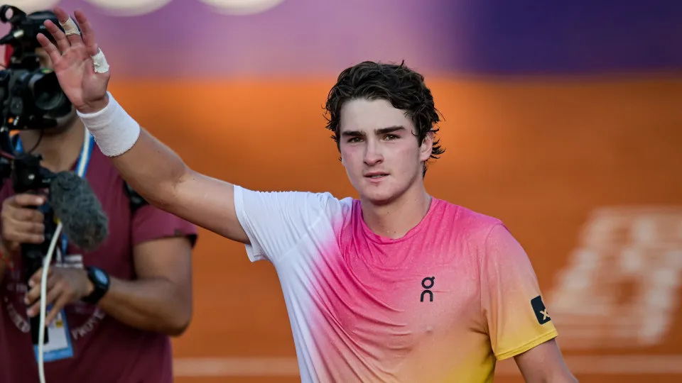 João Fonseca vai encarar chileno na 2ª fase do ATP de Buenos Aires