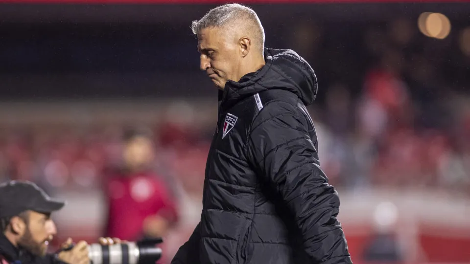 Crespo destaca a intensidade do São Paulo na vitória sobre o Grêmio: 'É preciso correr e lutar'