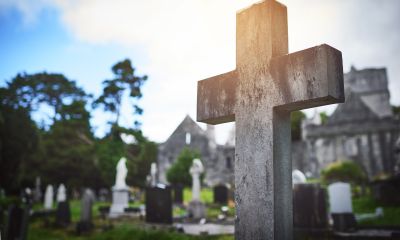 Cemitérios devem indenizar por desaparecimento de restos mortais