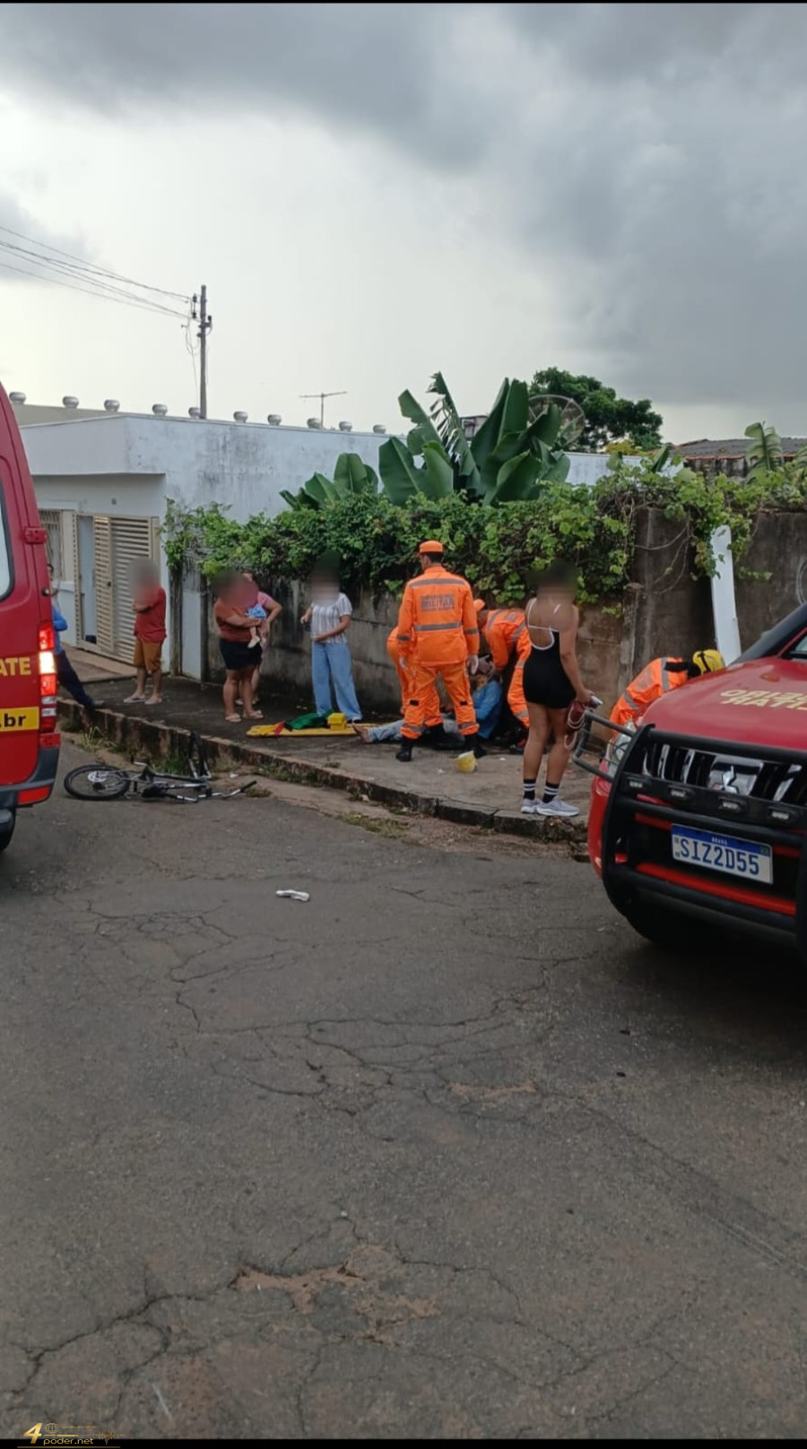 Colisão entre carro e bicicleta deixa jovem ferido em Alfenas