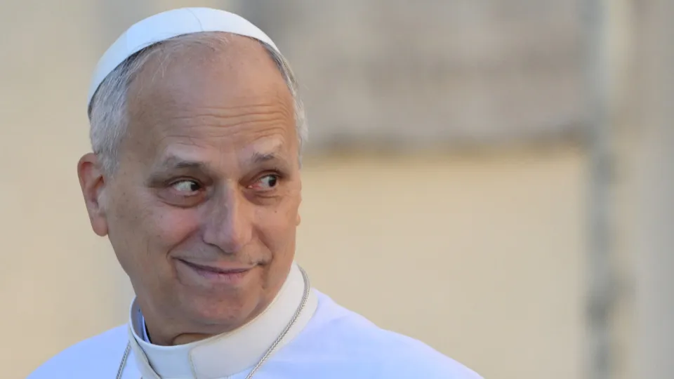 Vaticano adverte contra “culto ao corpo” da cirurgia plástica