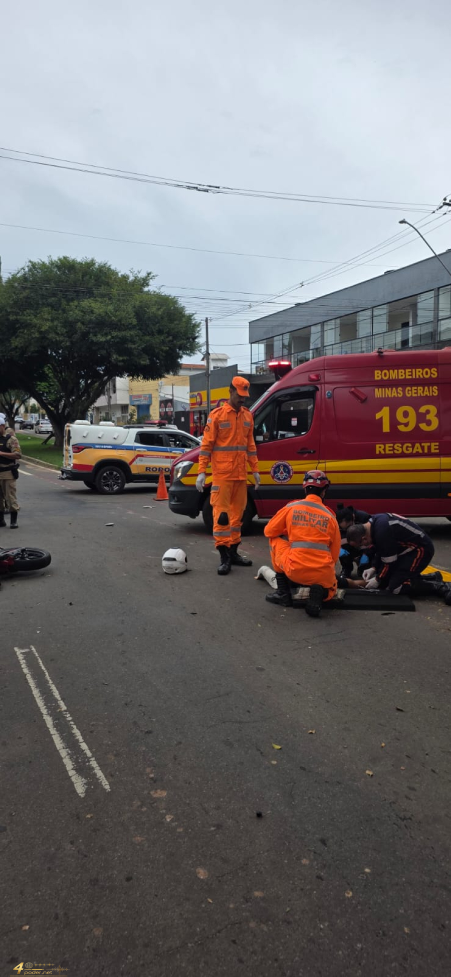 Bombeiros atendem acidentes e incêndio em diferentes pontos de Alfenas