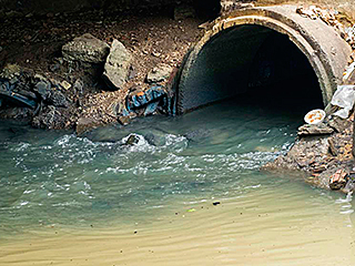 Morador será indenizado por danos após vazamento