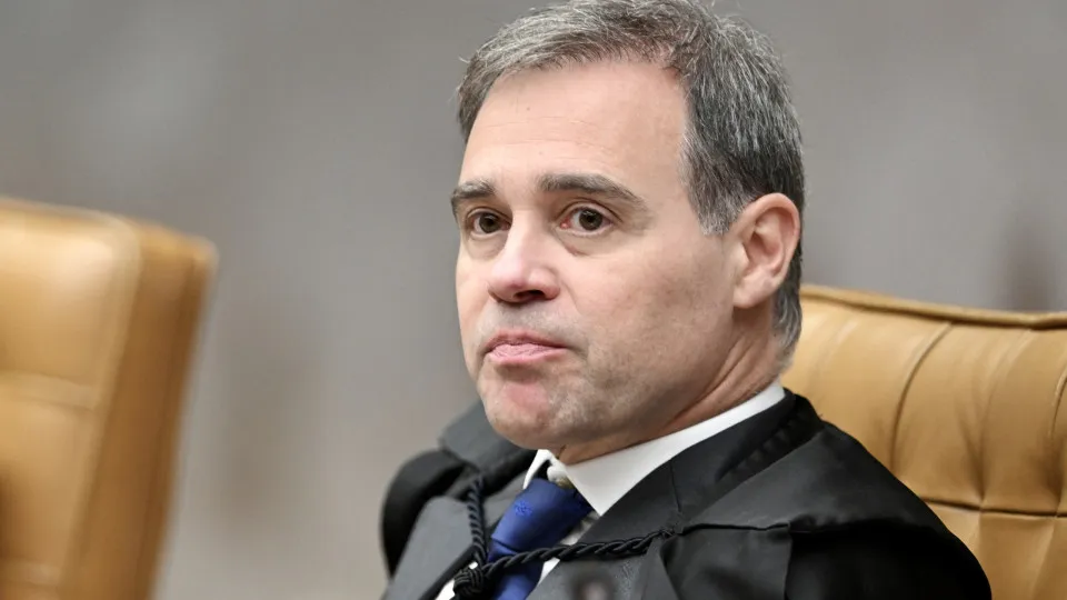 STF: Mendonça prorroga inquérito sobre Banco Master por 60 dias a pedido da PF