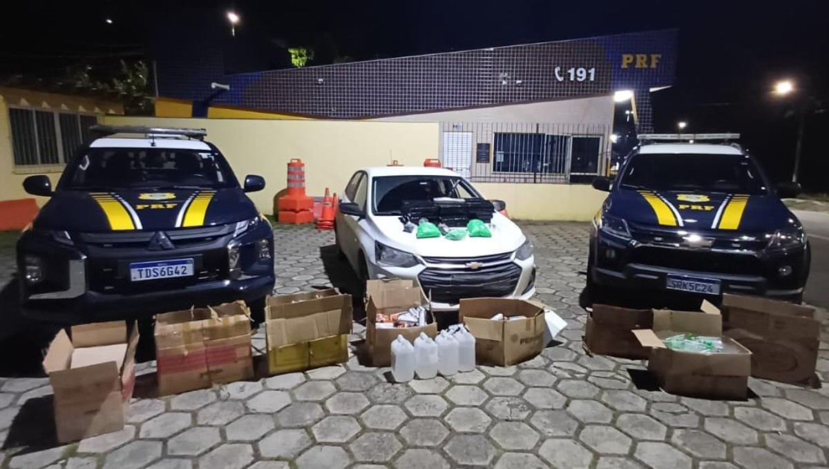 PRF apreende 2,5 mil frascos de lança-perfume e outras drogas na BR-116, em MG