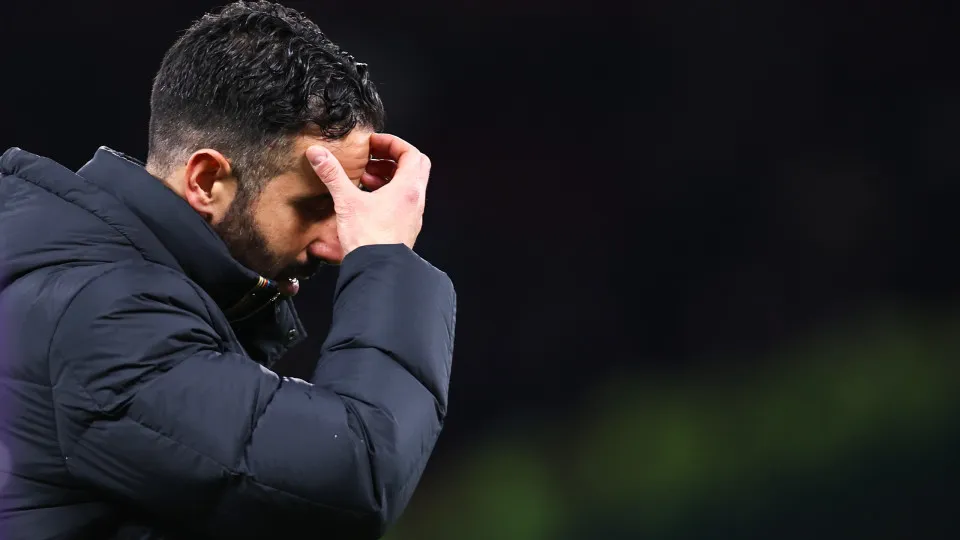 A decisão de Ruben Amorim que Gerrard não perdoa: "Fora de ordem"