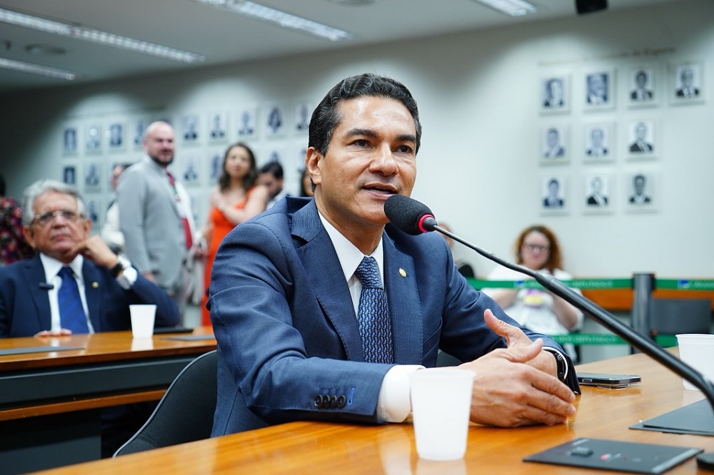 Líder do Republicanos sobre reunião com Flávio Bolsonaro: ‘boa, mas inconclusiva’