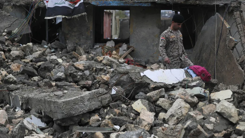 Zelensky afirma que Rússia monitorou base dos EUA antes de ataque do Irã