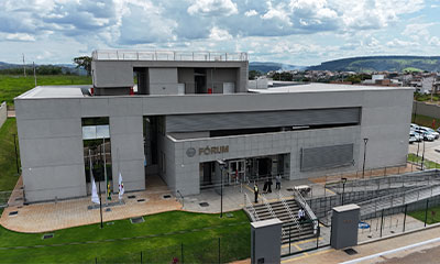 Homem é condenado por perseguir ex-companheira