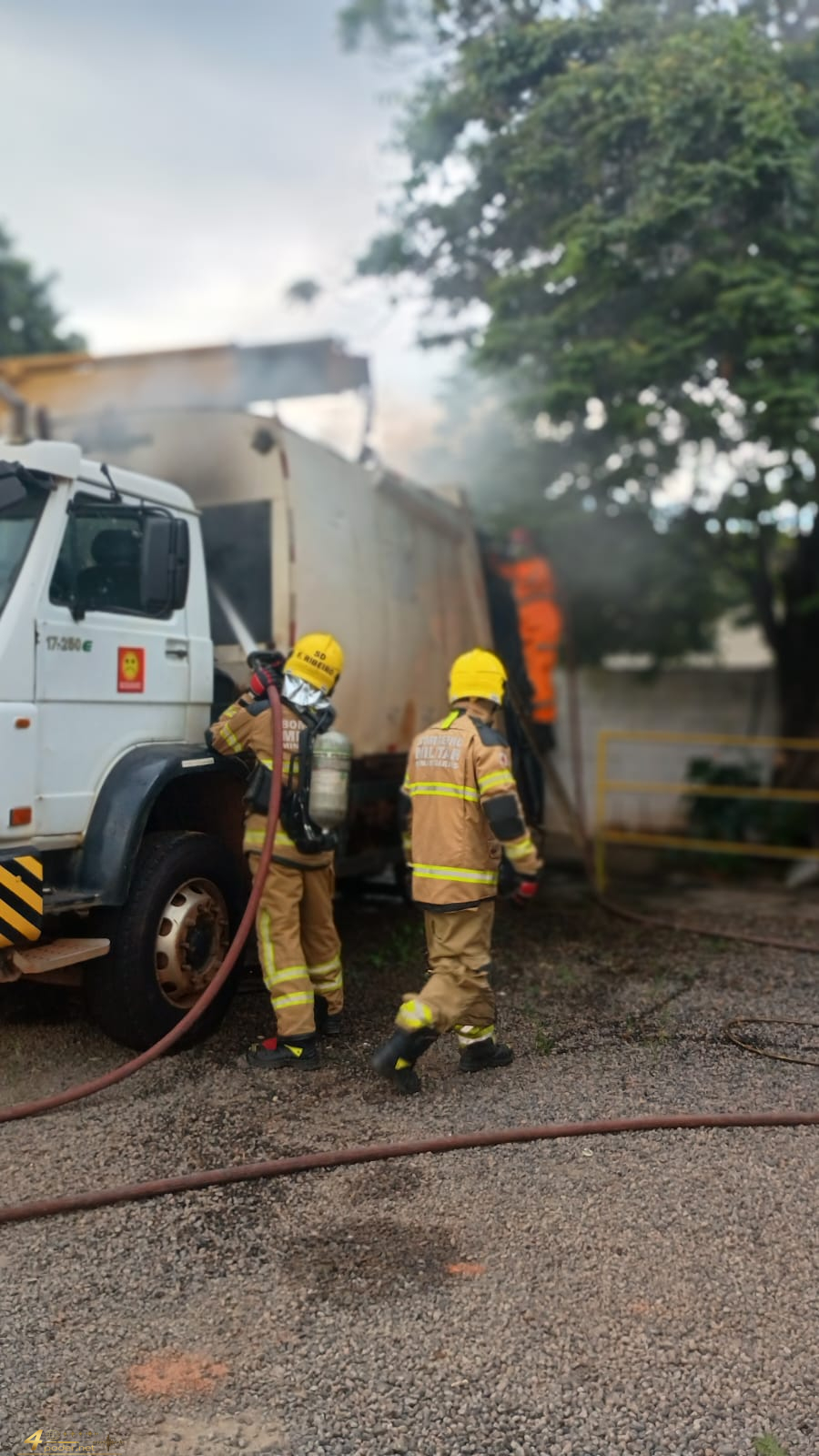Bombeiros atendem incêndio, tiro e acidentes em Alfenas e rodovia