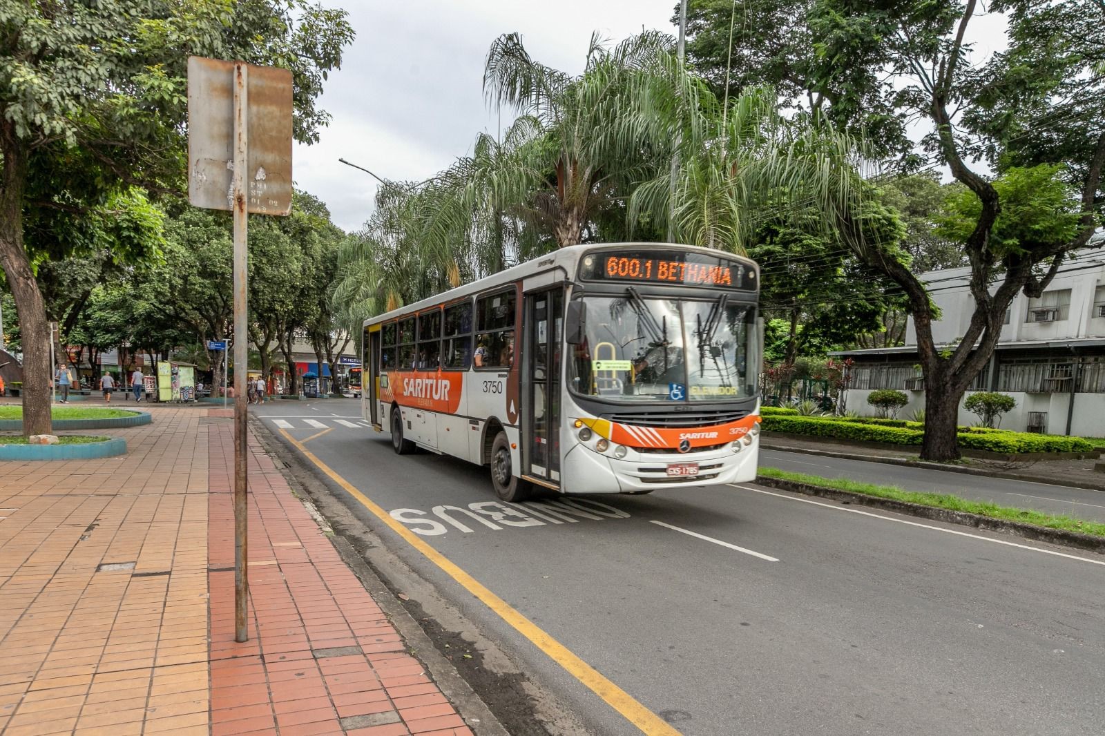Paralisação do transporte coletivo em Ipatinga prejudica atendimentos em hospital