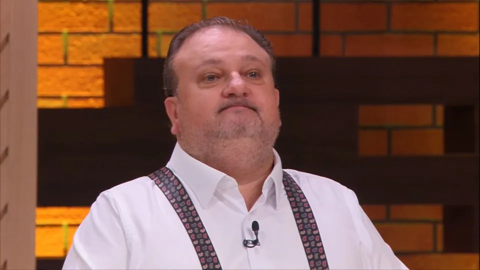 Erick Jacquin diz ter sido assaltado após criminoso quebrar a janela de táxi
