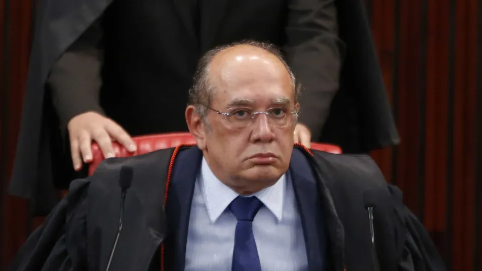 Gilmar Mendes pegou carona em avião de empresa de Daniel Vorcaro