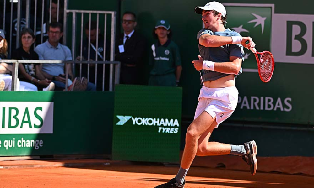 João Fonseca perde para Zverev, nº 3 do ranking, e é eliminado em Monte Carlo