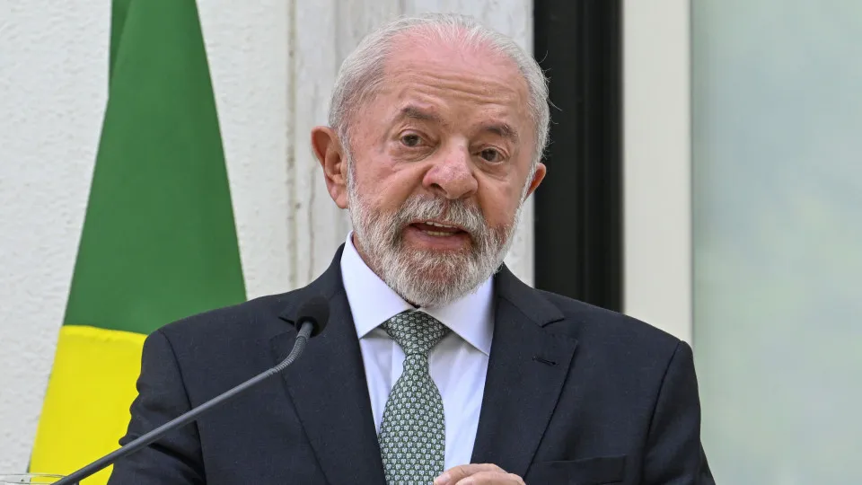 Lula assina decretos com regras para big techs atuarem no Brasil