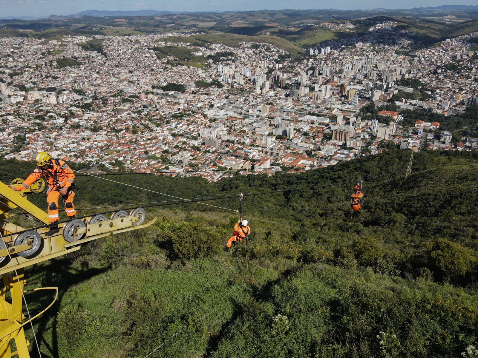 Teleférico de Poços de Caldas fica fechado até final de maio para troca de cabos