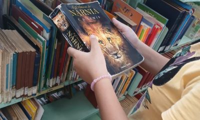 Crianças e adolescentes visitam a Biblioteca Pública Estadual em BH