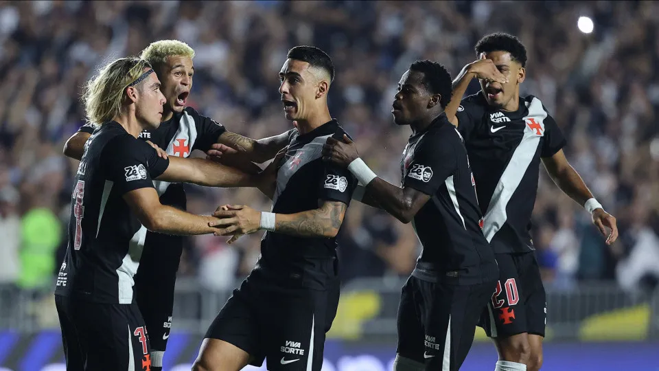 Sob pressão em São Januário, Vasco precisa vencer o Barracas para avançar na Sul-Americana