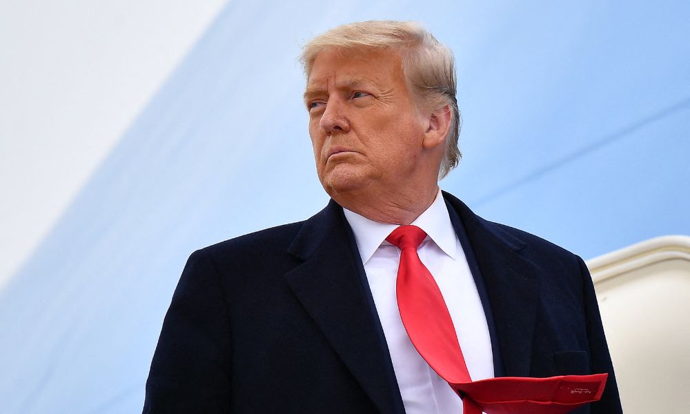 Bastidores da paz: a assinatura virtual que Trump e Vance costuraram com o Irã