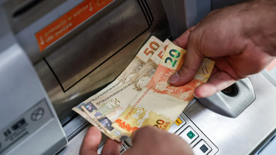 13º salário: INSS antecipa abono para esta sexta-feira (19)