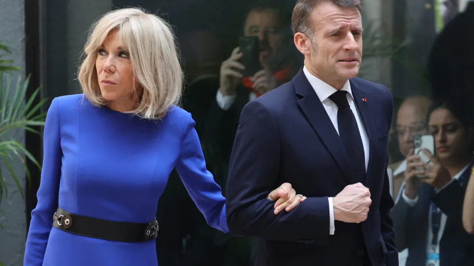 Emmanuel e Brigitte Macron: Uma história de amor nada comum