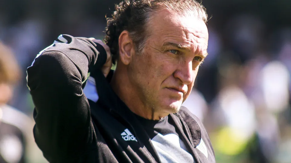 Cuca chega ao 20º jogo no Santos desafiado a melhorar os números da equipe