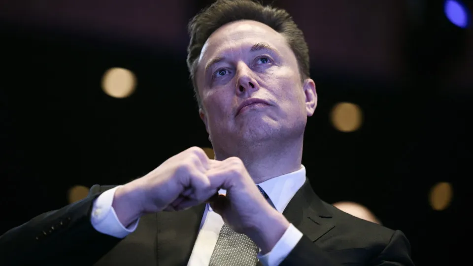 Elon Musk quer usar IA para fazer versão de 'Odisseia' que seja 'historicamente correta'