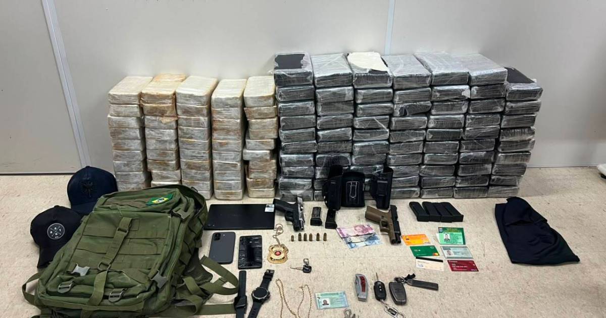 Estudante de direito e PM são presos com armas e 119 kg de drogas em shopping na BA