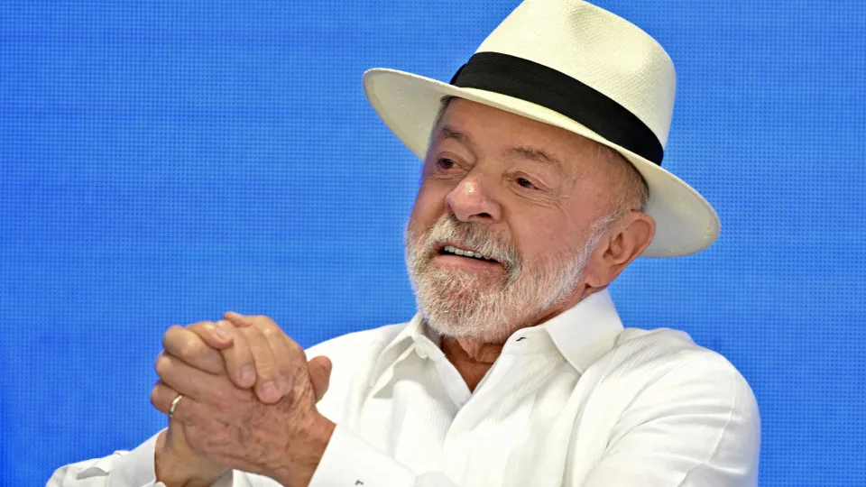 Lula lidera entre idosos, e Flávio quer usar vice que relatou CPI do INSS para crescer no grupo