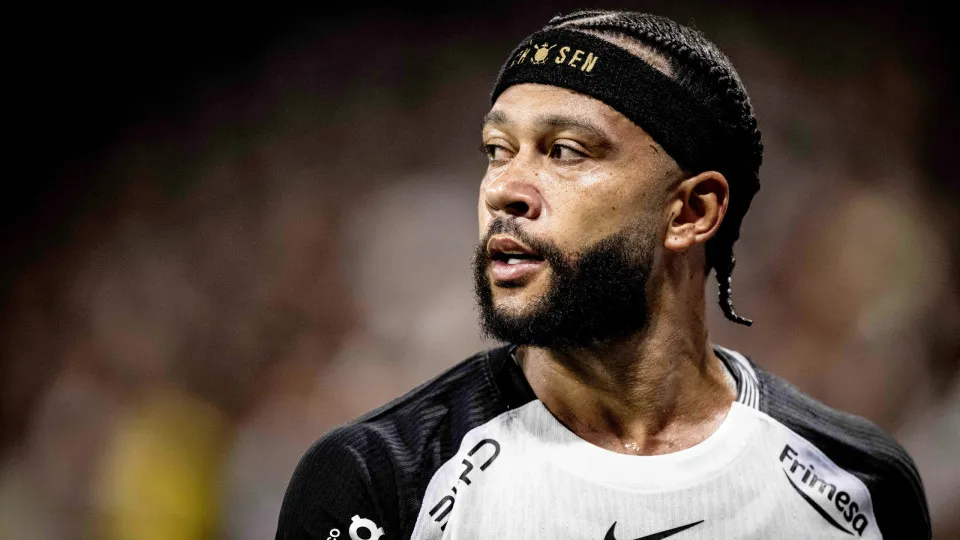 Corinthians retoma conversa com Memphis, e caso pode ter nova reviravolta