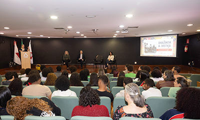 33ª Semana da Justiça pela Paz em Casa é aberta com palestra e apresentação teatral