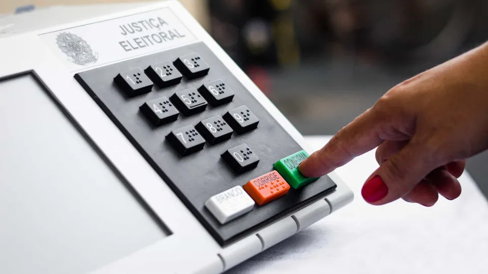 TSE define tempo da propaganda eleitoral na TV; veja quantos minutos cada candidato vai ter
