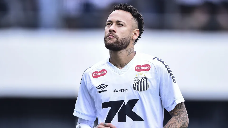 Neymar lamenta reação da torcida do Corinthians após presentear criança