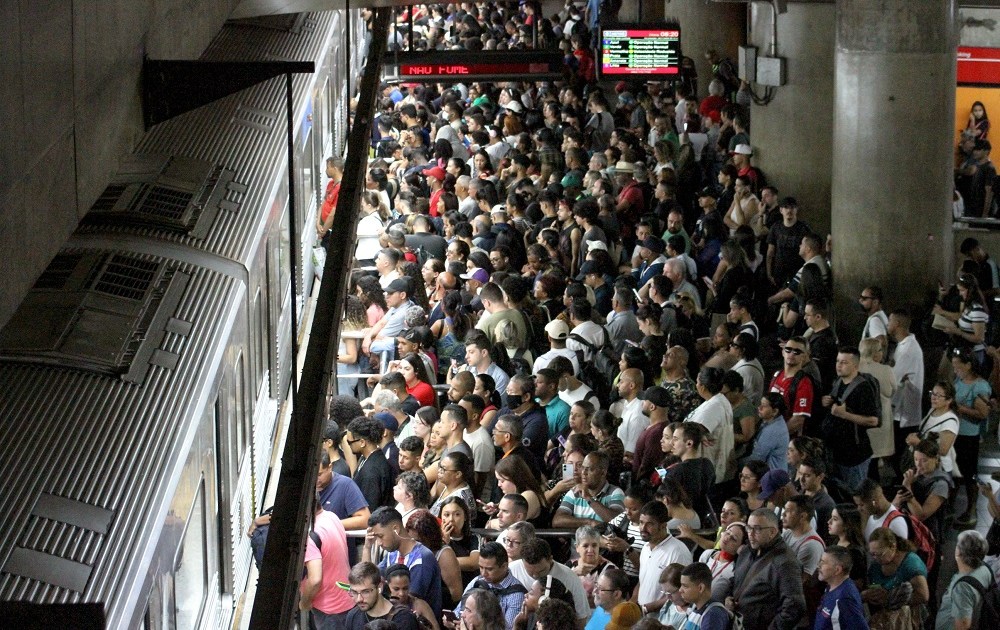 Após mais de 50 anos, Metrô de SP deixará de aceitar bilhete magnético
