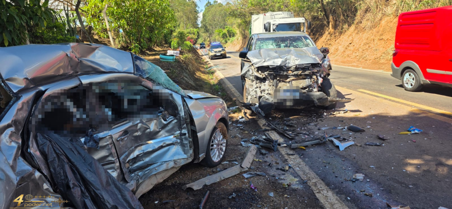 Colisão entre carro e caminhonete deixa três mortos na MGC-369 em Alfenas