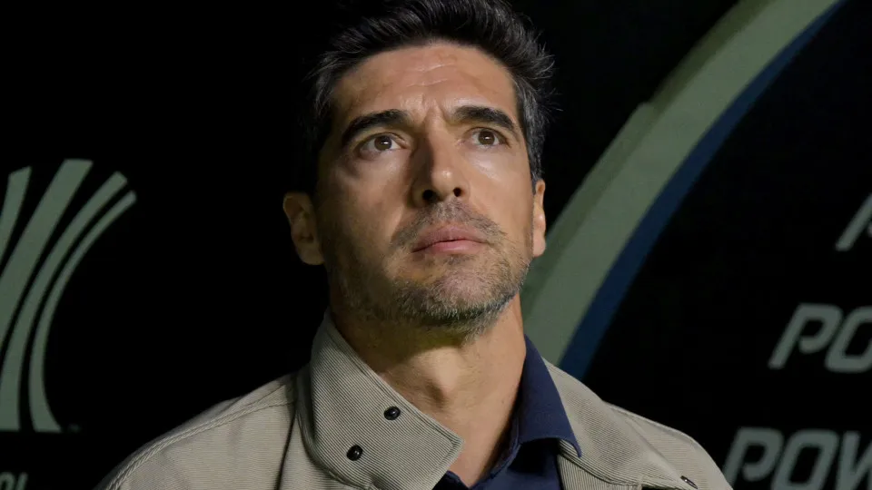 Abel Ferreira se defende antes de julgamento no STJD: 'Não matei ninguém'