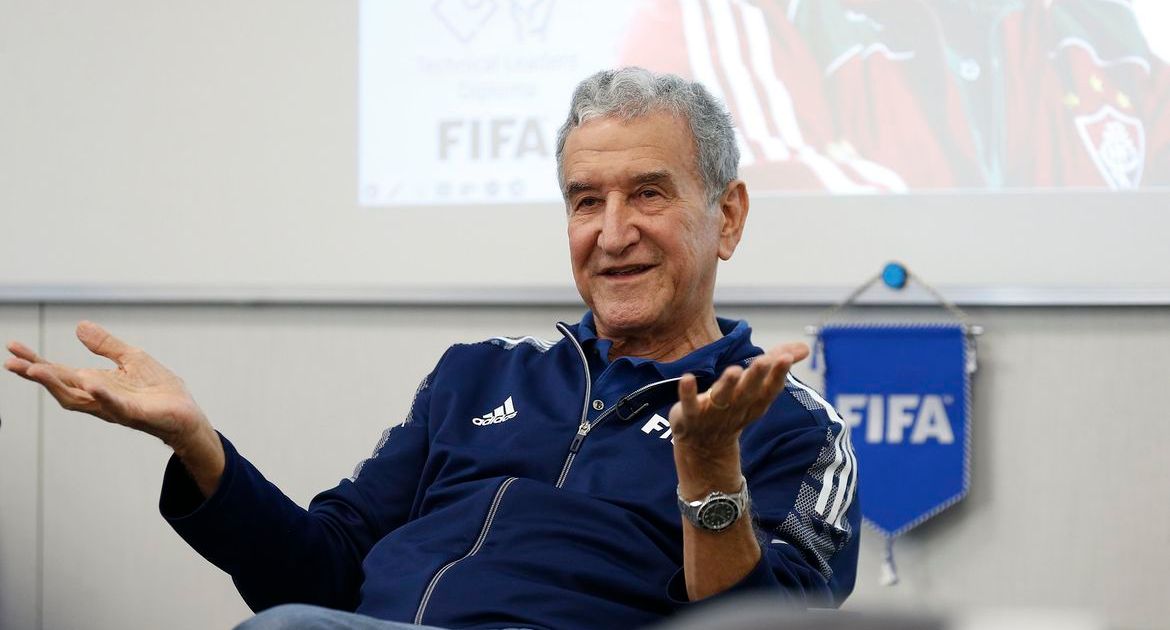 Carlos Alberto Parreira recebe alta após três meses internado