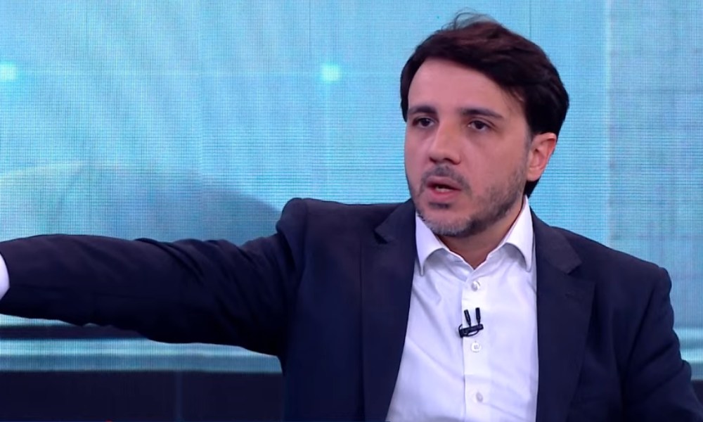 Renan Santos defende programa atômico para o Brasil e diz que bomba é ‘fundamental’
