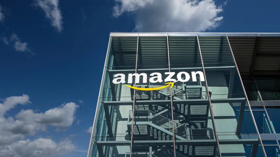 Amazon fecha acordo de US$ 2,4 bilhões com Generac para geradores de data centers