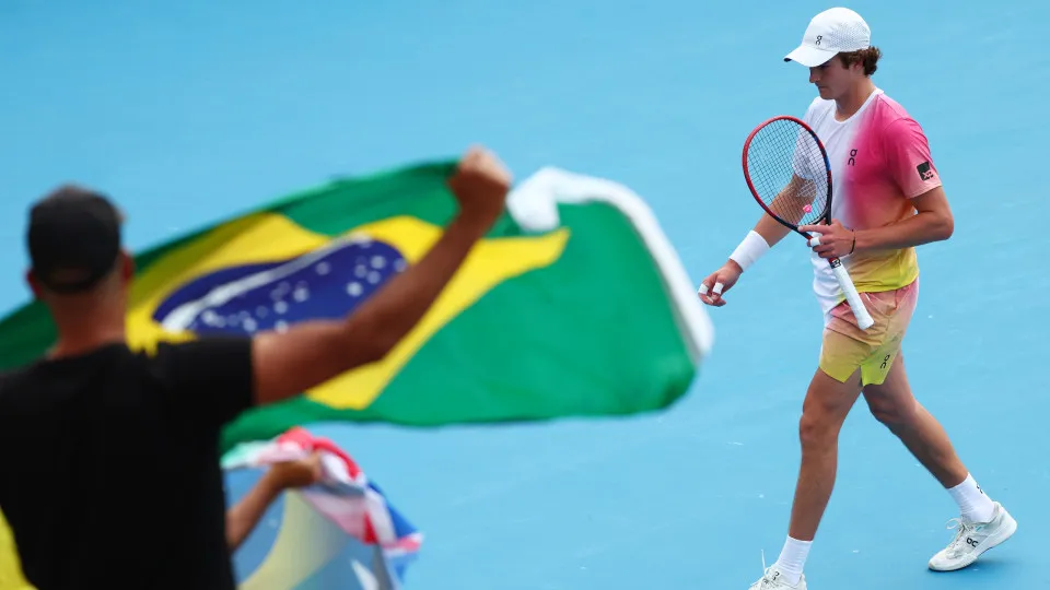 João Fonseca desiste de torneios na Ásia para dar tempo 'ao corpo e à cabeça'