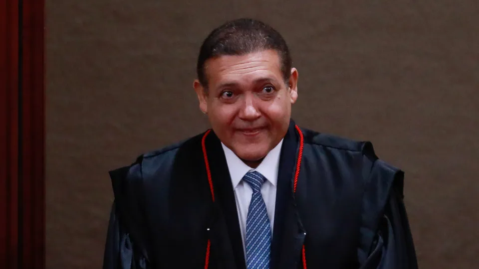 Kassio enfrenta pressão no STF, e grupo pró-Moraes quer mantê-lo fora de julgamentos sobre Vorcaro