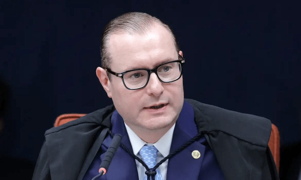 Zanin nega ação que pedia instalação da CPI do Master no Senado
