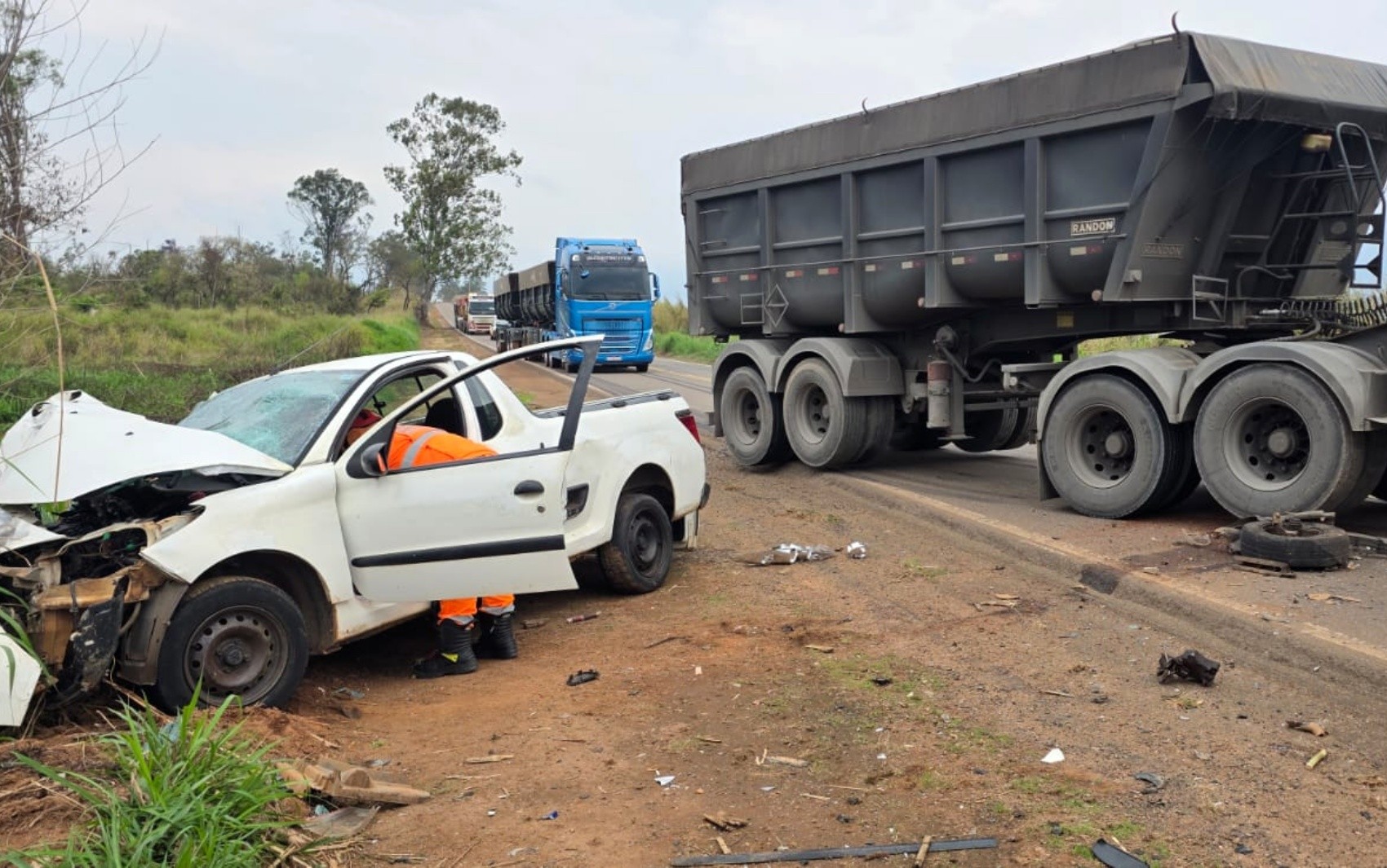 Acidentes deixam cinco feridos, três deles em estado grave, em rodovias do Sul de Minas nesta terça-feira