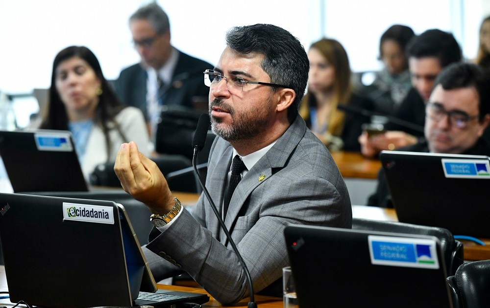 Do jornalismo ao Senado: Quem é Marcos Rogério, nome do PL ao governo de RO