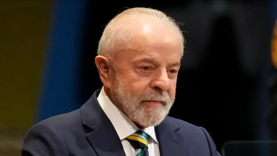 Lula pede que TSE investigue suspensão de serviços de embaixadas dos EUA