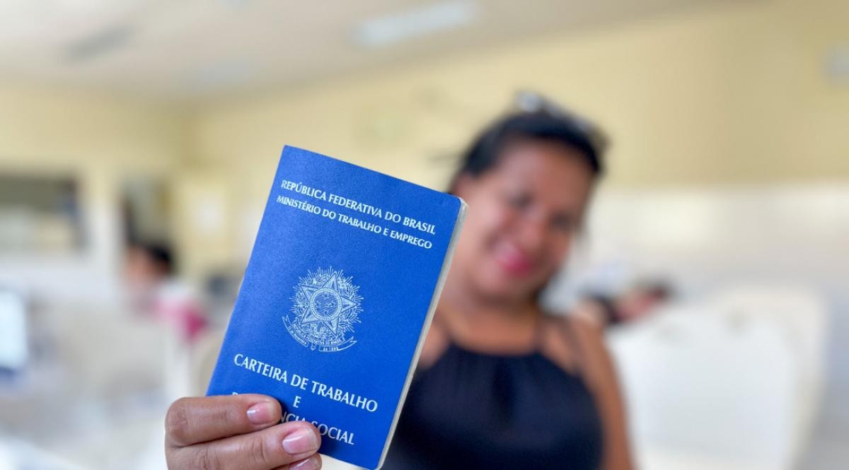 Lei aprovada em Poços de Caldas cria banco de empregos para mulheres em vulnerabilidade e vítimas de violência doméstica